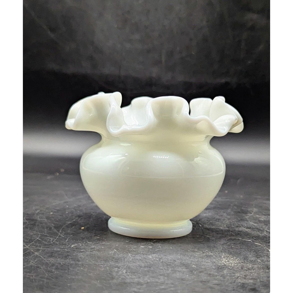 Early Fenton Premarked Art Glass Vase Rose Bowl Ruffled Top Milk Glass Bowl Vase